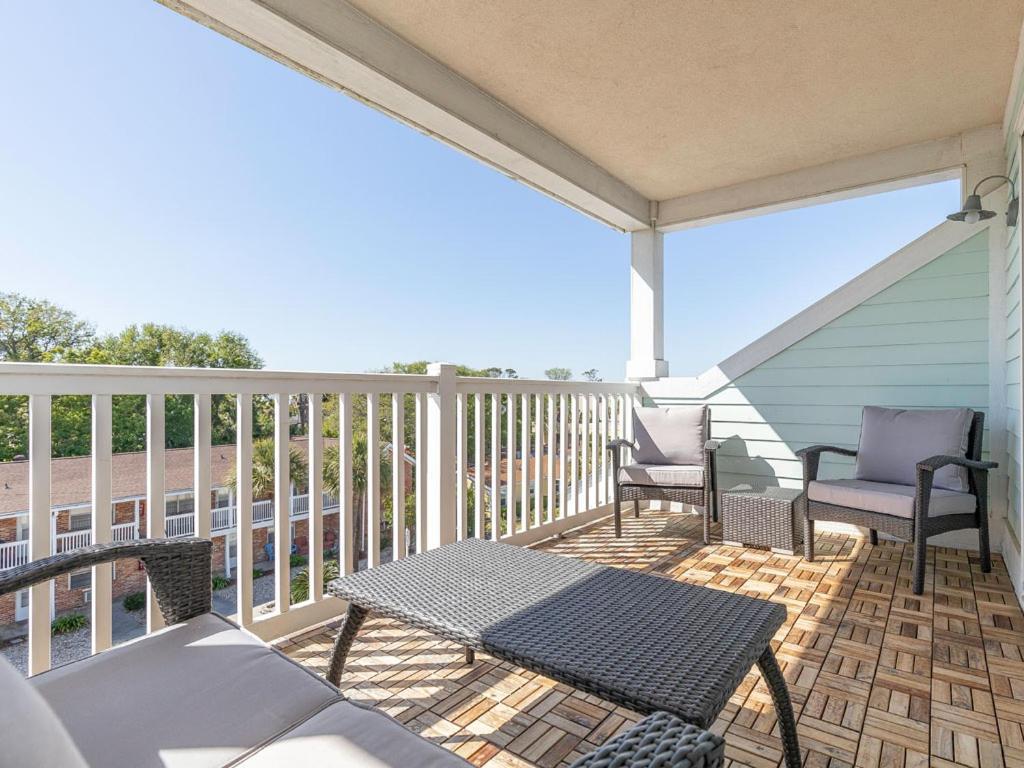 Captains Watch 17 Tybee Island Exterior photo